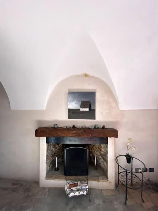 Iconic Italian Townhouse W Rooftop Terrace & Mountain View, פיניה מראה חיצוני תמונה