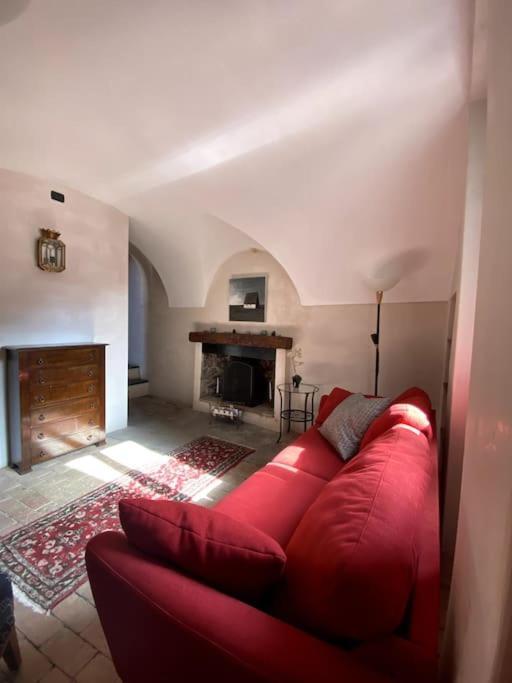 Iconic Italian Townhouse W Rooftop Terrace & Mountain View, פיניה מראה חיצוני תמונה